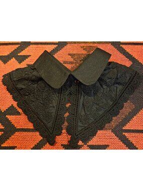 NEW Floral Embroidered Lace Collar Black Peter Pan Style Scalloped Edges